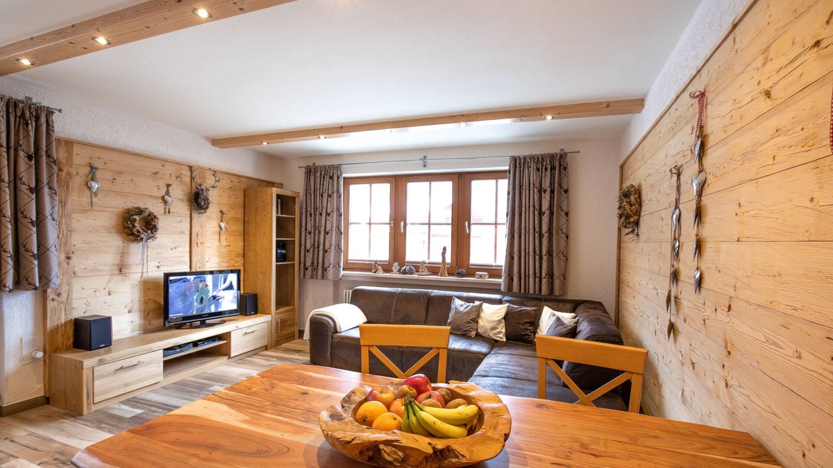 Grashof Apartment | Vallis 72 sqm, terrace, kitchenette, 2 bedrooms, living room, max 4 persons