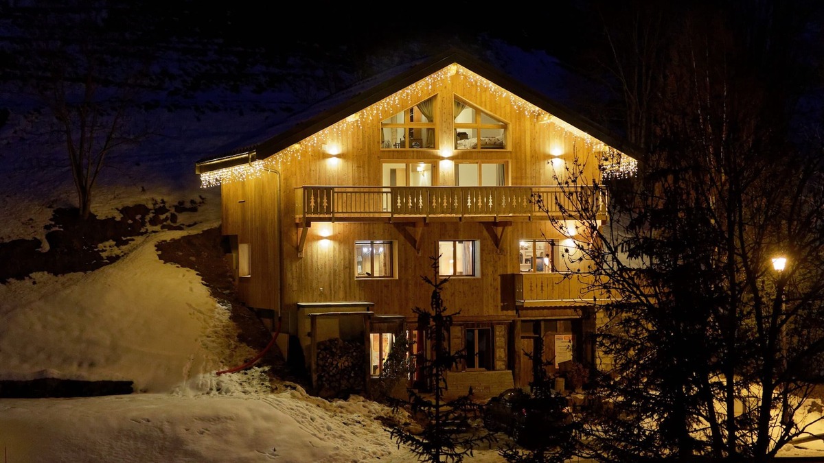 Valmorel Ski Chalet | Valmorel: Large chalet 14 p. near the slopes.