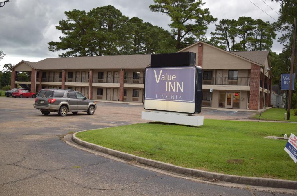 Blanks Hotel | Value Inn - Livonia