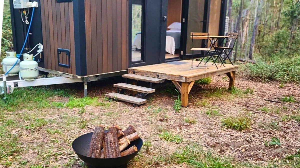 Tamborine House | Van Demears Escapes by Tiny Away