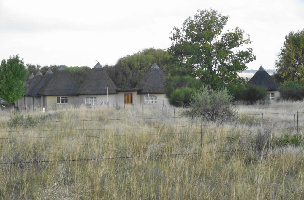 Colesburg Bed & Breakfast | Van Zylsvlei - A Karoo Guest Farm