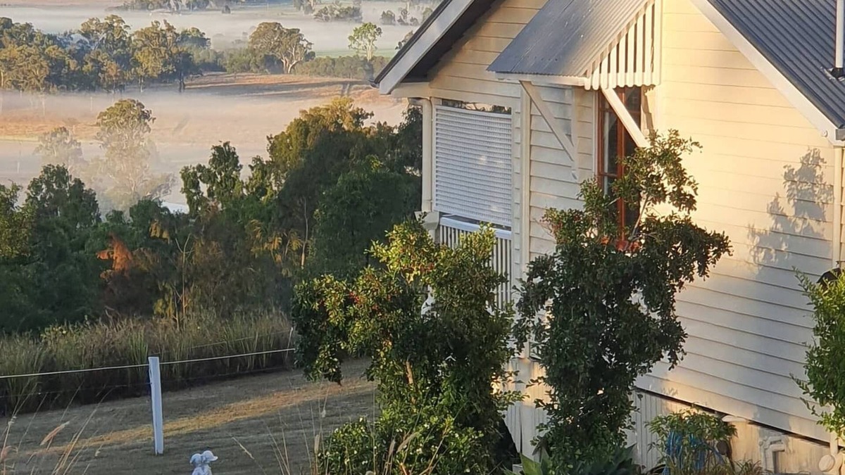 Mount Alford Cottage | VANBERY COTTAGE HOST FARM
