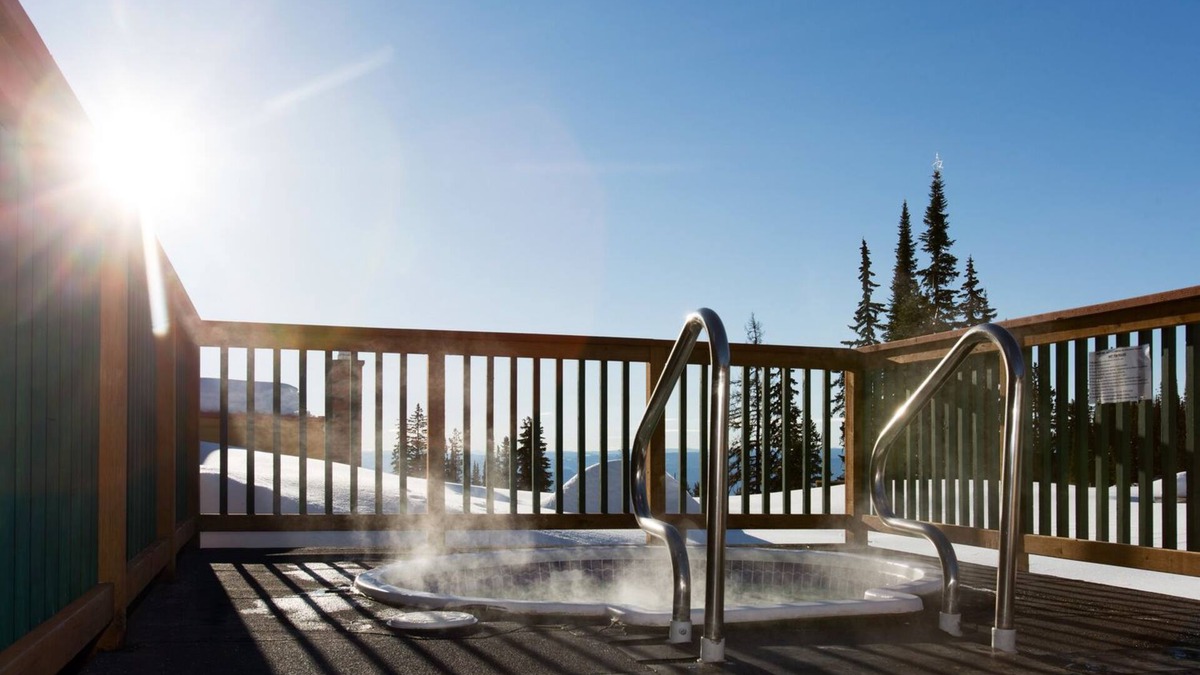 Silver Star Mountain Hotel | Vance Creek Hotel & Conference Centre