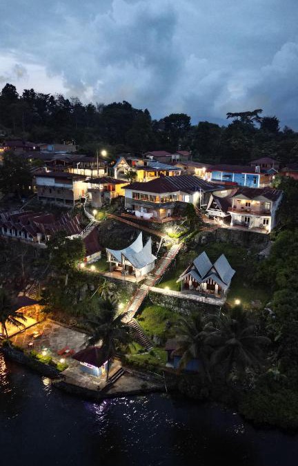 Ambarita House | Vandu's View Guest house & Restaurant