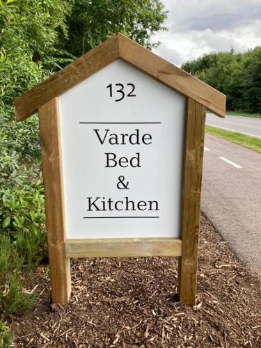 Varde Municipality House | Varde Bed and Kitchen