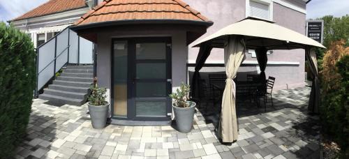 Sarvar House | Varkerulet Apartman