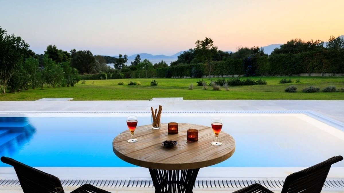 Aktio-Vonitsa Villa | Varko - Afrodite - One Bedroom Villa, Sleeps 2