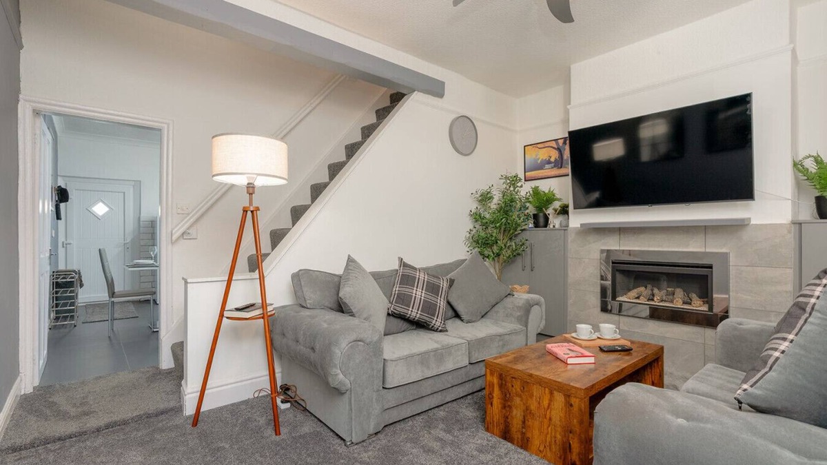 Colne House | Varley View | Colne | Sleeps 5