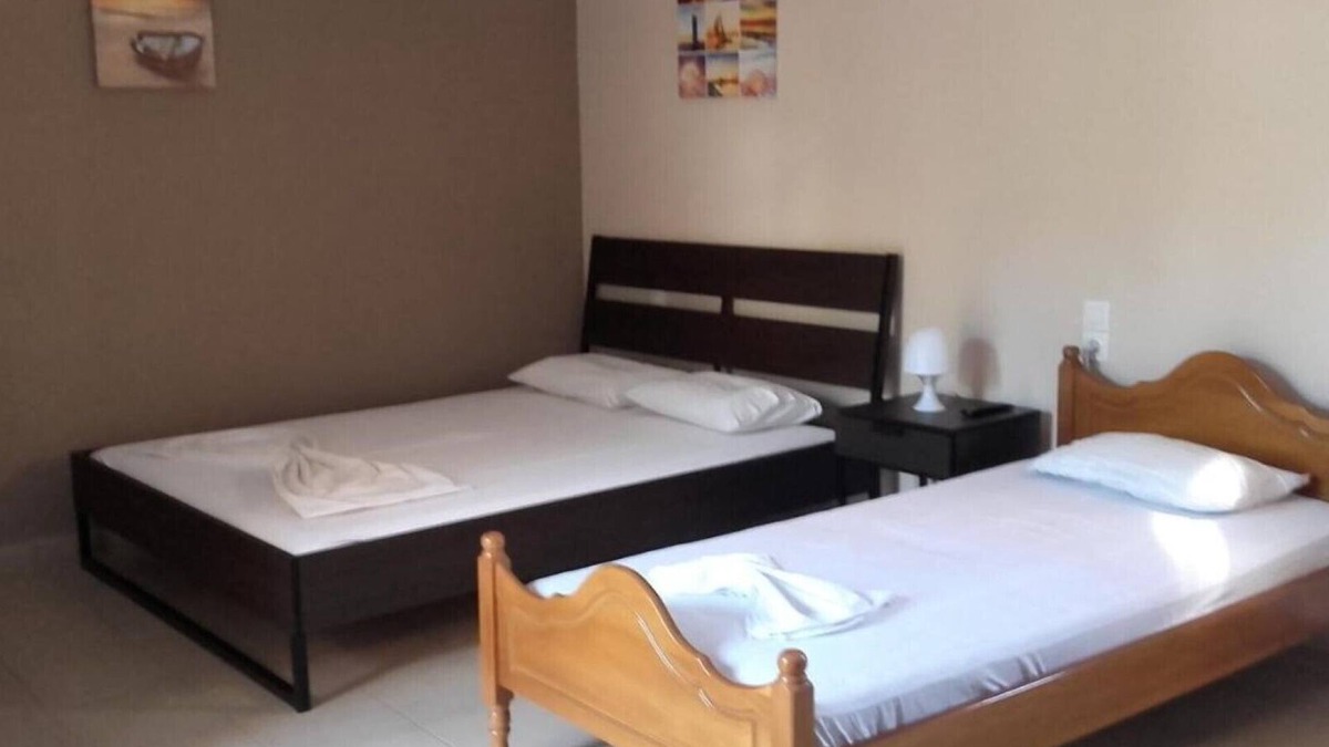 Kala Nera Apartment | Vasileiou Family Studio Sleeps 4