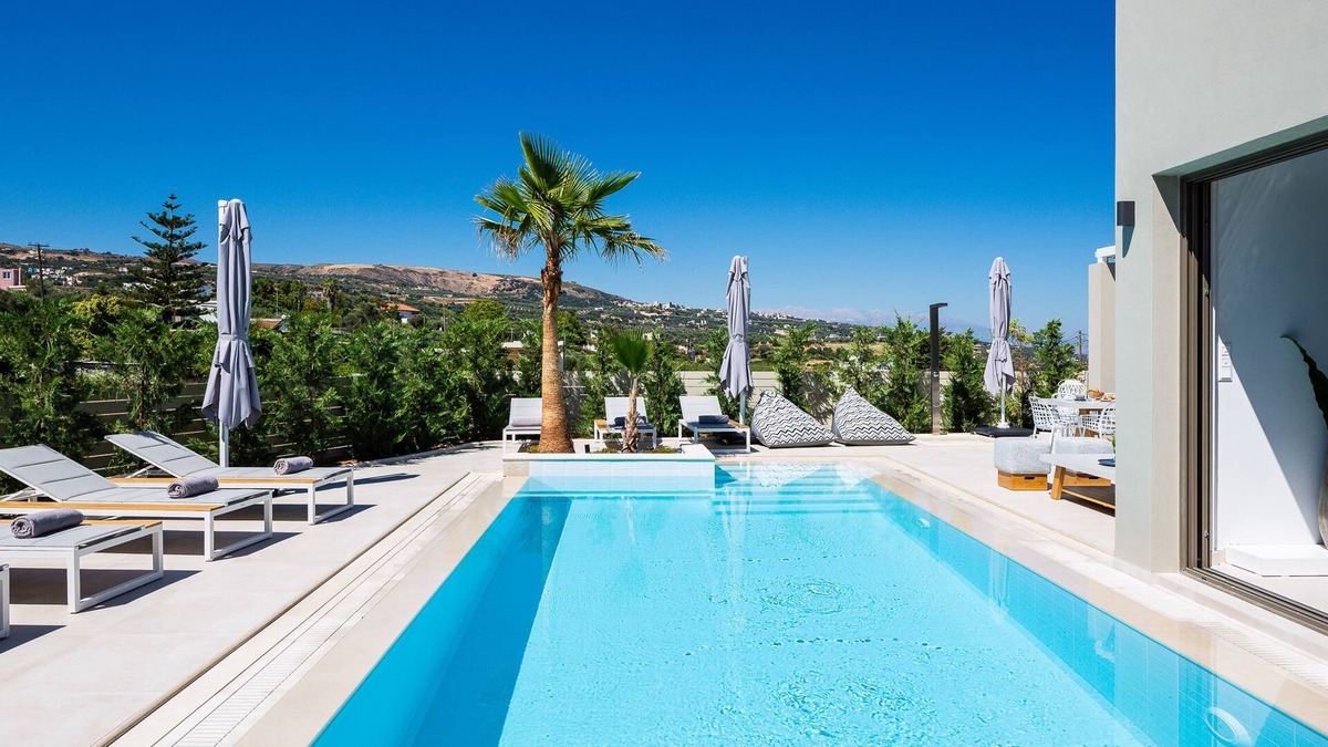 Rethymno Villa | Vasilios Villa, with Pool, Gym & Close to Beach