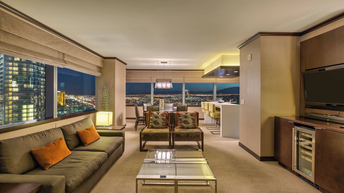 Las Vegas Strip Apartment | Vdara's Biggest Penthouse! 2 BR/Stunning 270° Strip Views! Sleeps 7! 45th Floor