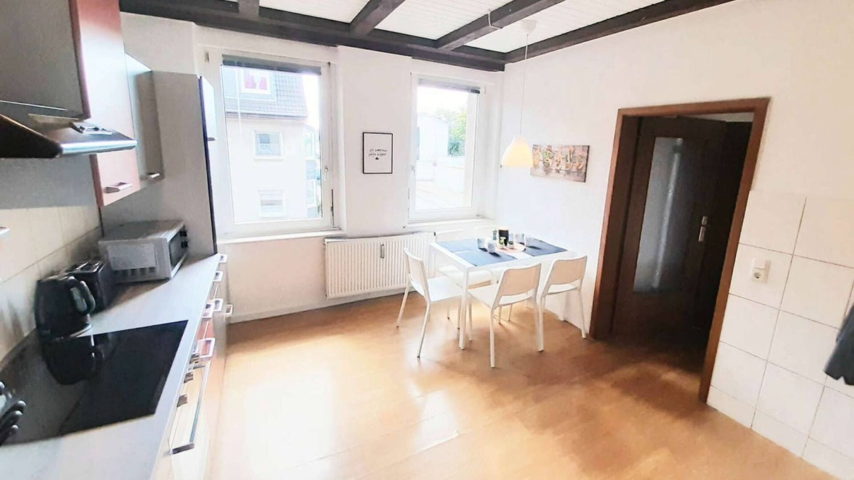 Velbert Apartment | VE02 modern holiday flat with WiFi