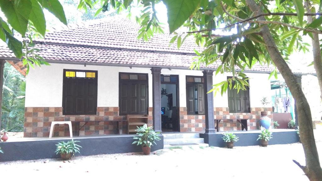 Quilon Ski Chalet | Veedu Homestays