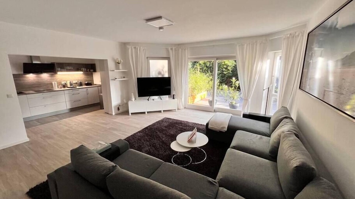 Dreieich Condo | Veens Crew Home 4 Pax