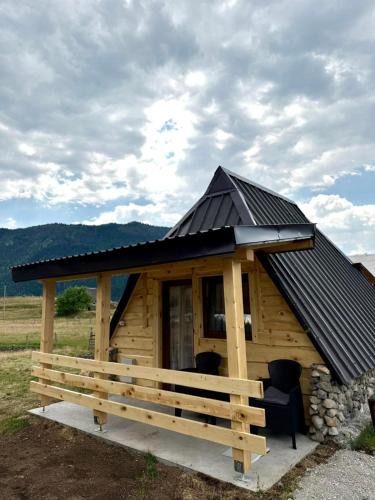 Njegovuđa Ski Chalet | Vekova koliba