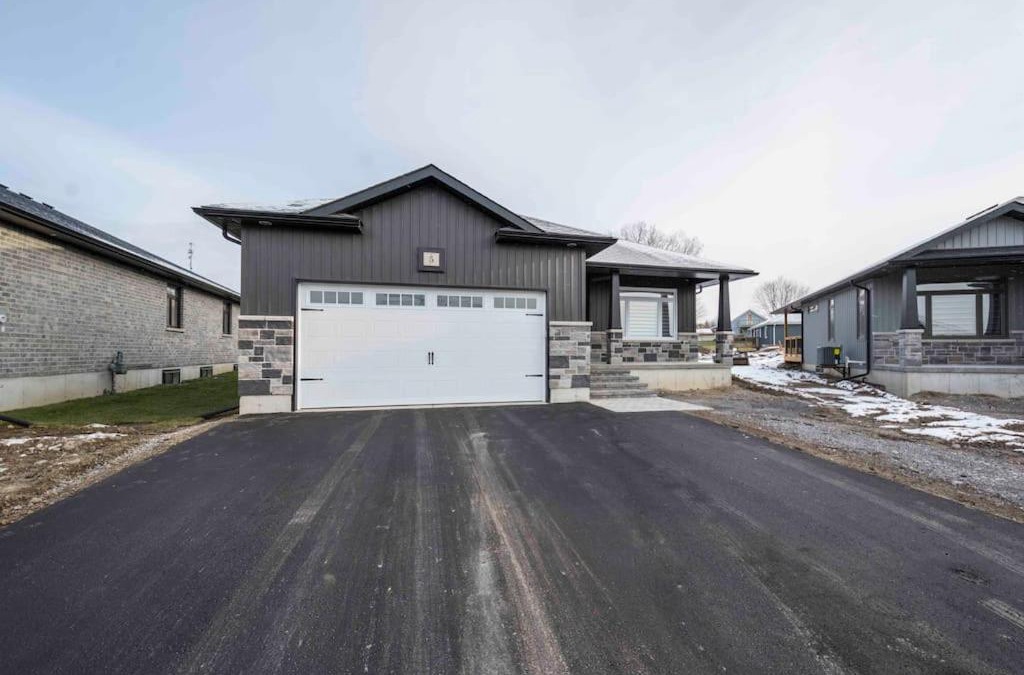 Trenton House | Vel’s Villa