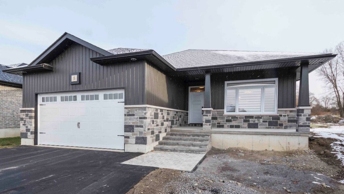 Trenton House | Vel’s Villa Vacation Home