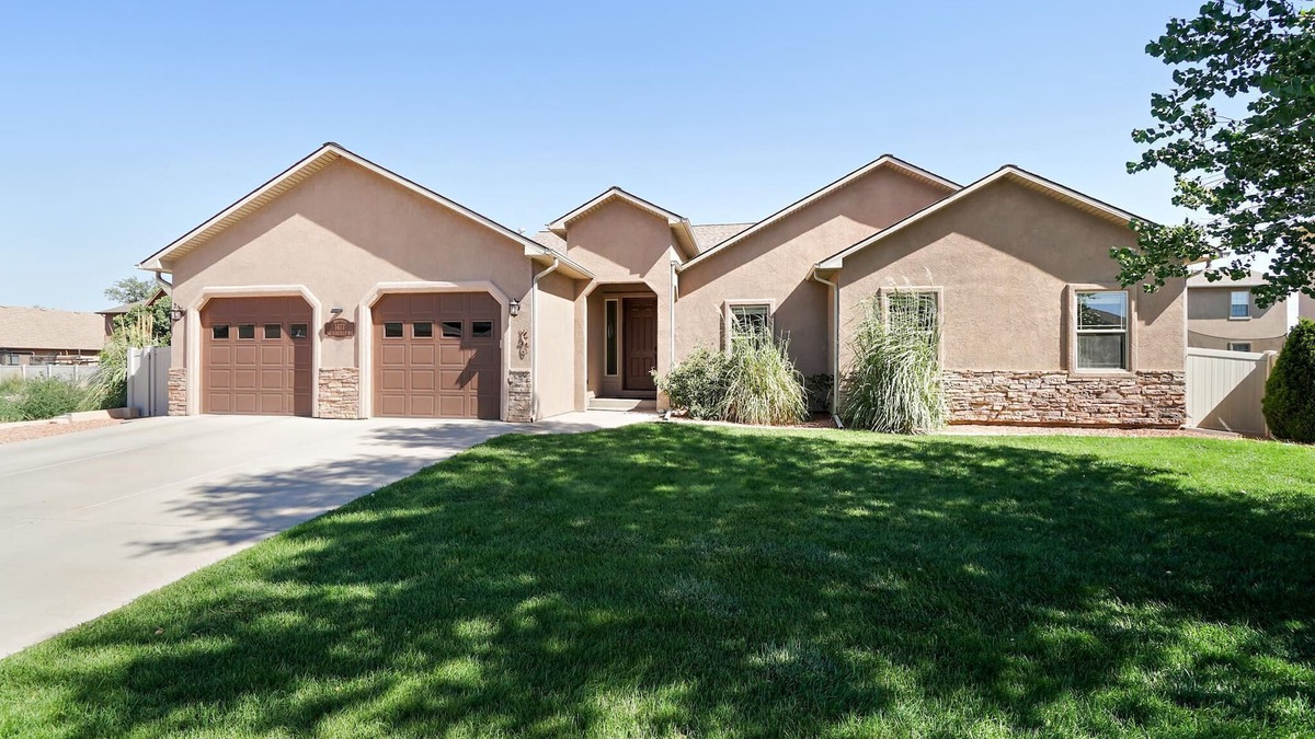 Fruita House | Velo II: Dog Friendly & Large Yard!