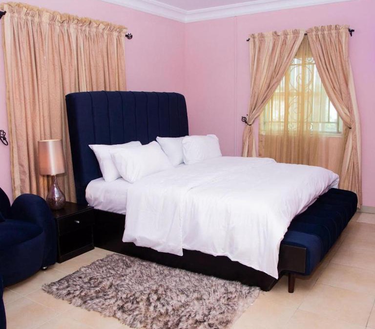 Lekki Phase 1 Apartment | VelvetRose Cottage