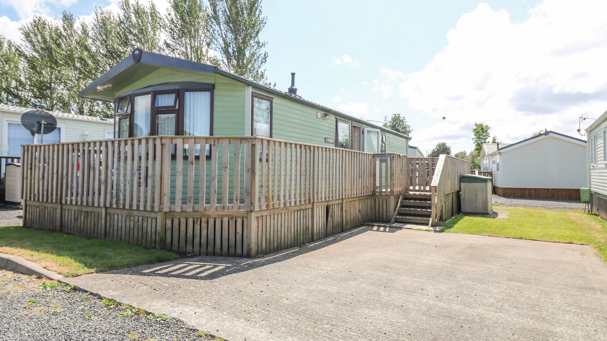 Jedburgh Cottage | VENDEE 101 MAIN, pet friendly, with a garden in Ancrum