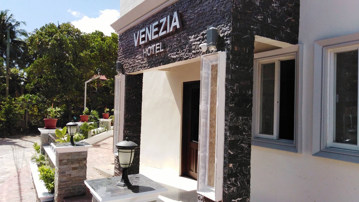 Jaro Hotel | Venezia Suites Hotel Iloilo