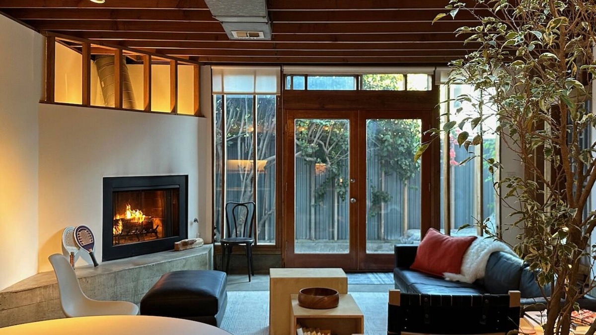 Venice House | Venice beach- Great architecture- Steps to sand - monthly rental