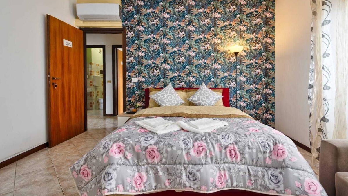 Mestre Bed & Breakfast | Venice H.S Garden Room 84