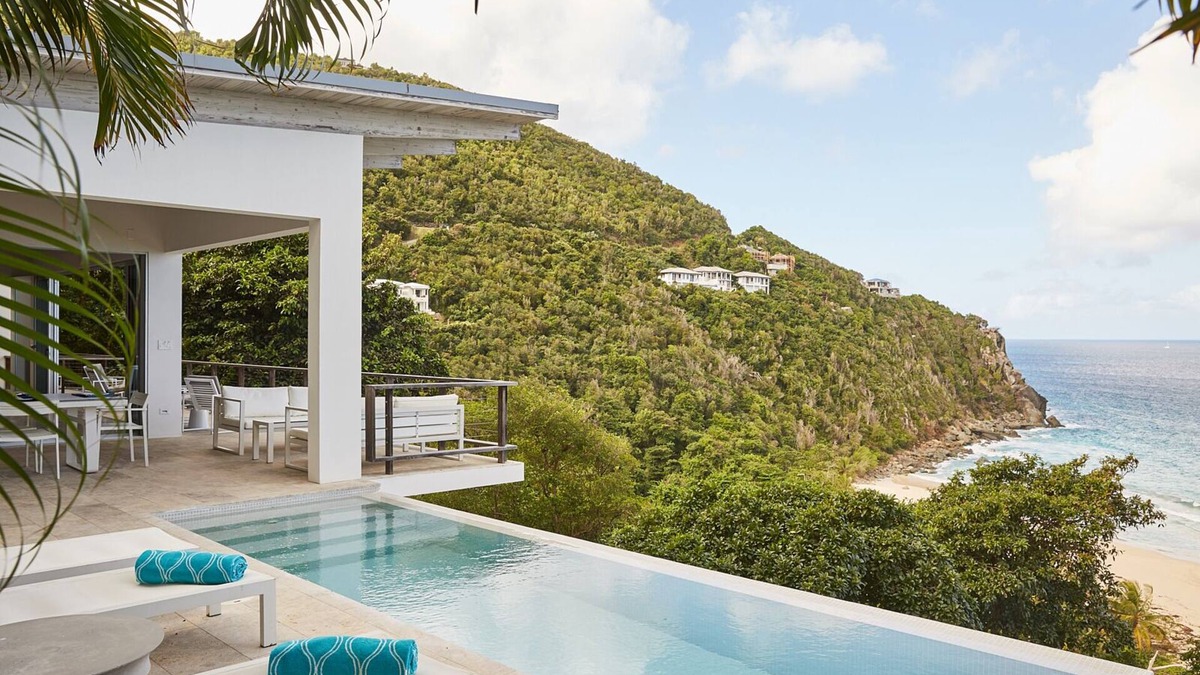 Road Town Villa | VENTANA stunning contemporary beach house, 5min walk to stunning Trunk Bay beach