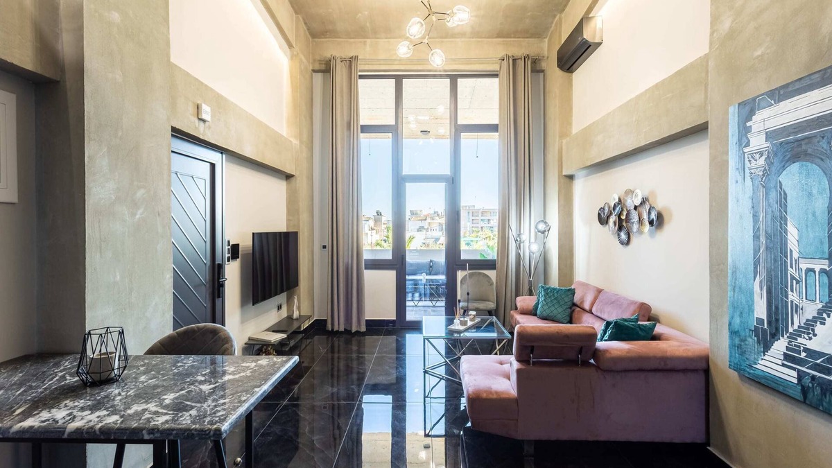 Anatolikos Sinikismos Apartment | Ventiri Lofts - Luxury Penthouse w/Home Cinema