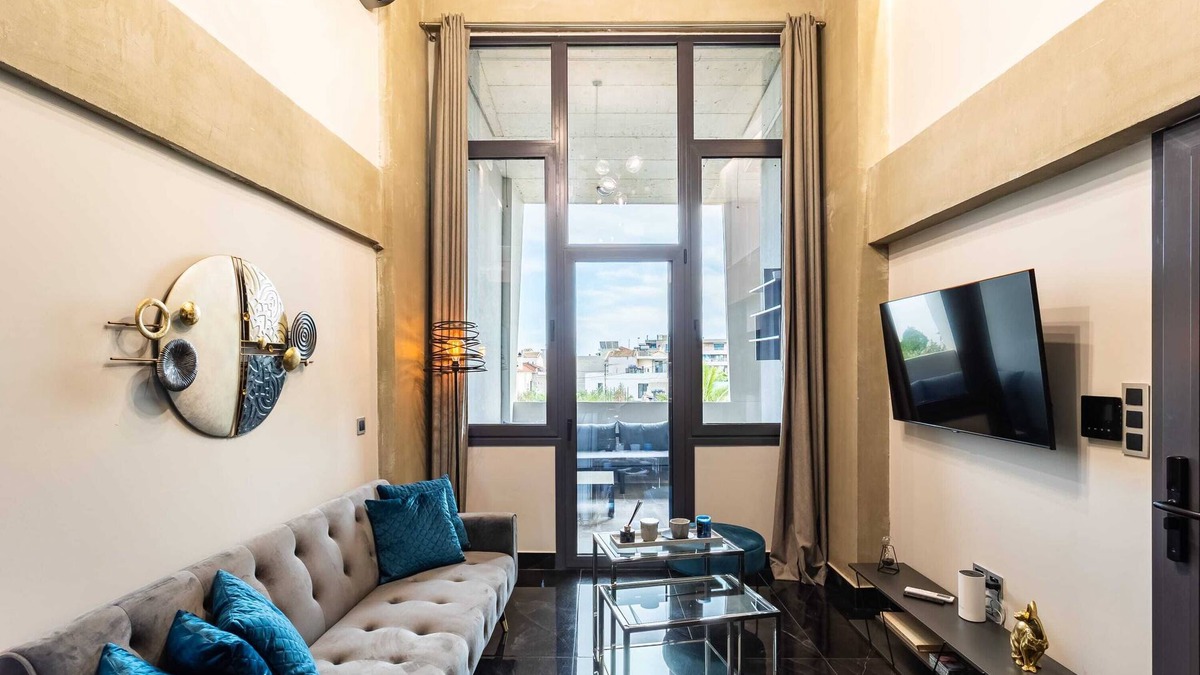Anatolikos Sinikismos Apartment | Ventiri Lofts - Cozy Penthouse with Balcony