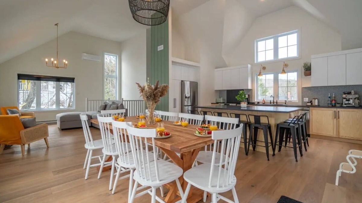 Stanstead Township Ski Chalet | Verdē-Magog-SPA-10 personnes-Accès au lac