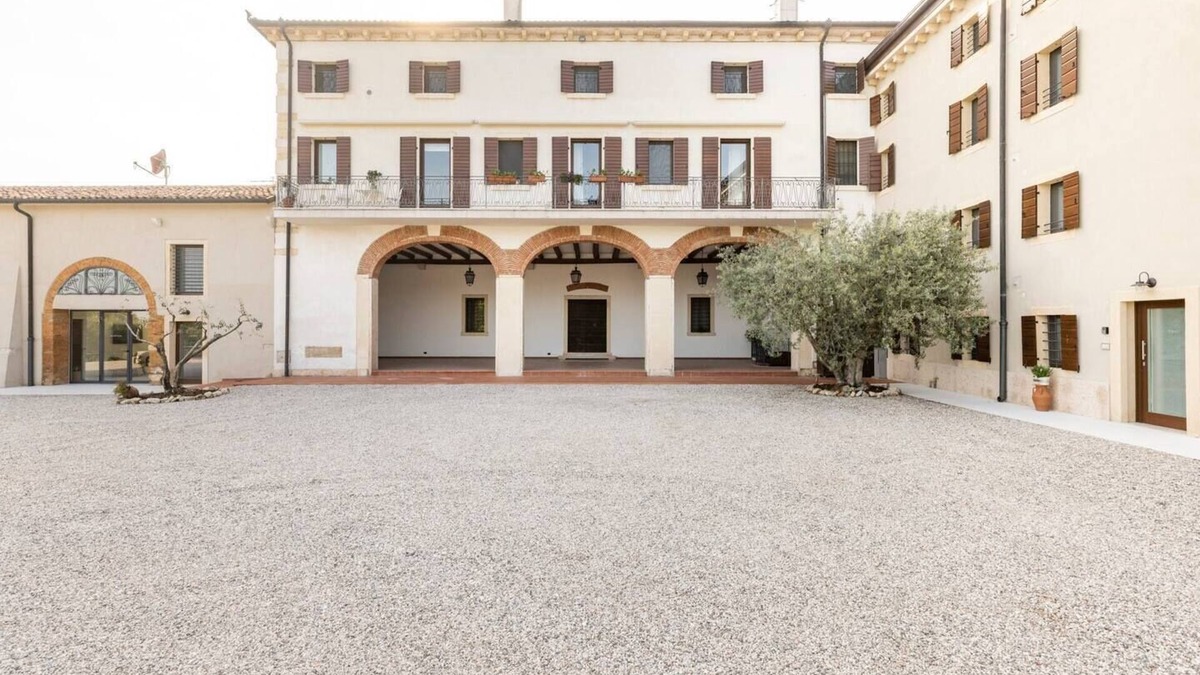 Mezzane di Sotto Apartment | VerdeOlivo1876 - Two-room apartment on the ground floor