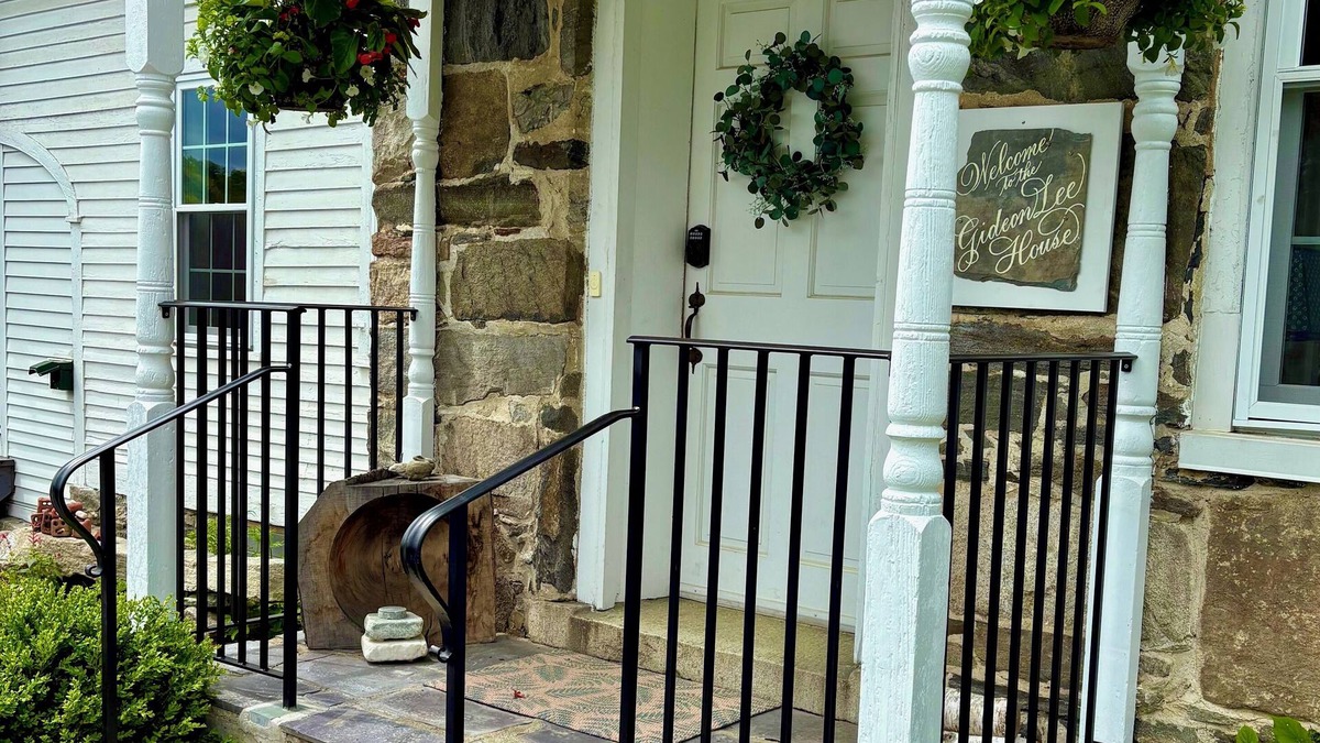 Chester Depot House | Vermont Charm in the 1840 Gideon Lee House