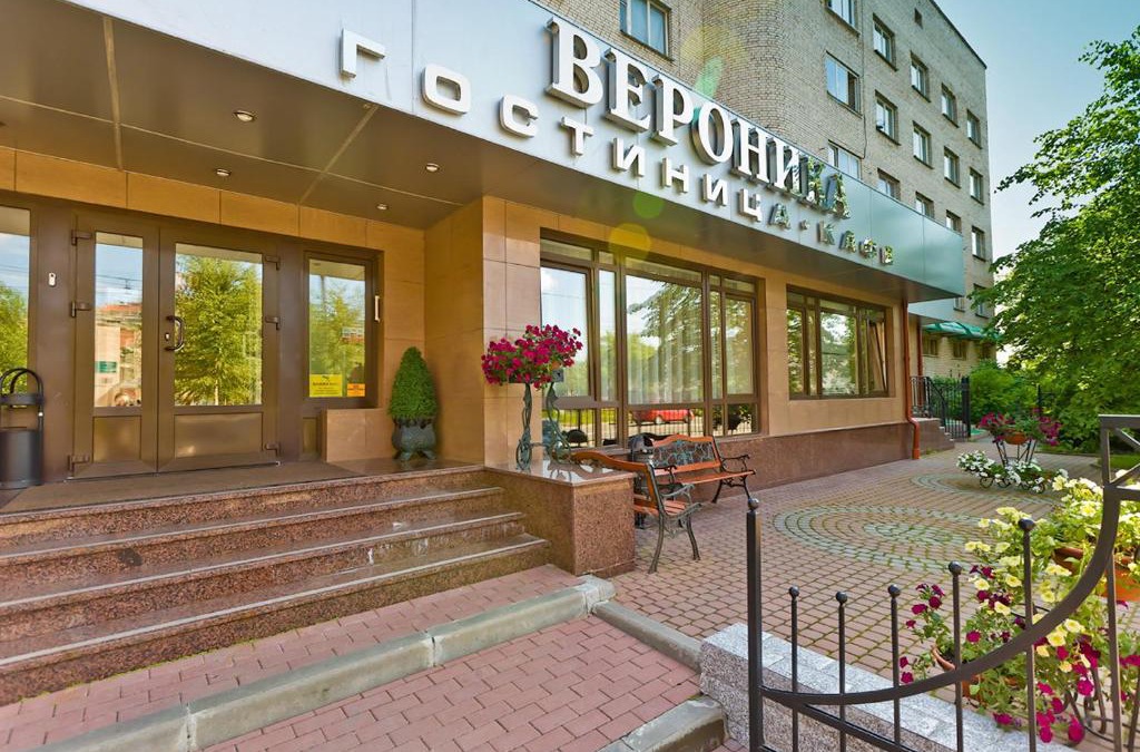 Komendantskyi Airfield Hotel | Veronika Hotel
