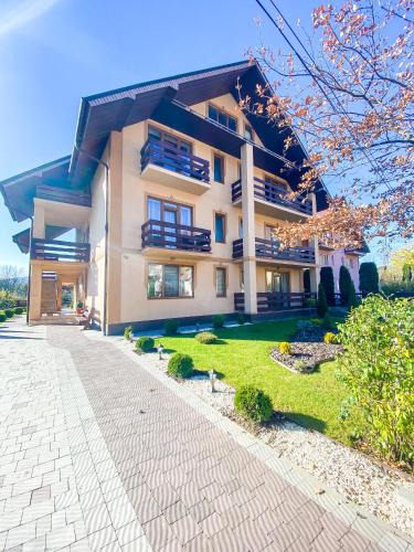 Solochyn House | Veronika