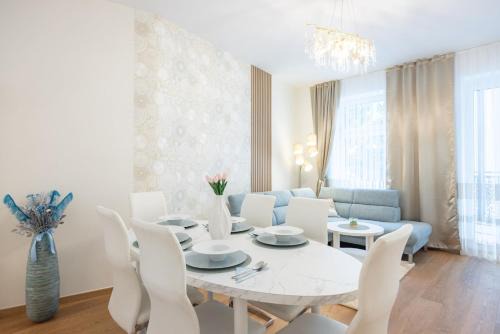Landstrasse Apartment | Versace Apartment Vienna