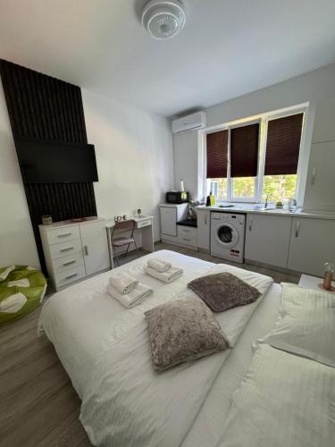 Onesti Apartment | Vert Studio