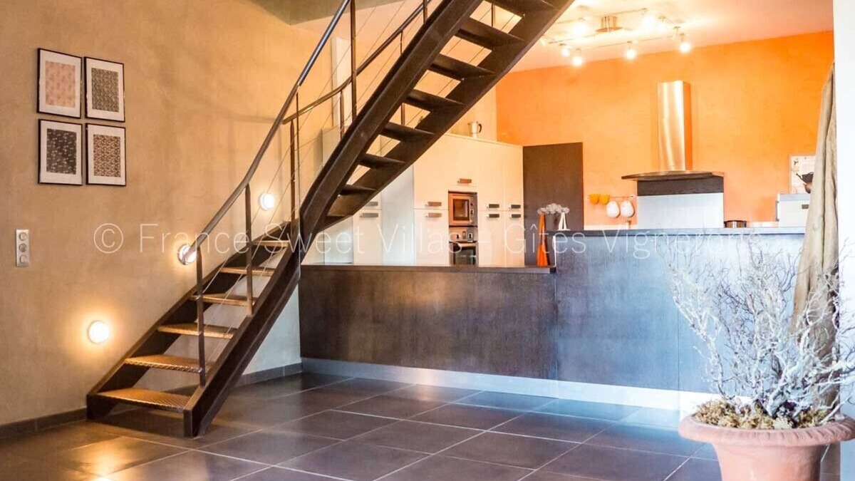 Pauligne Other | Very beautiful house upto 8 people with large pool and views