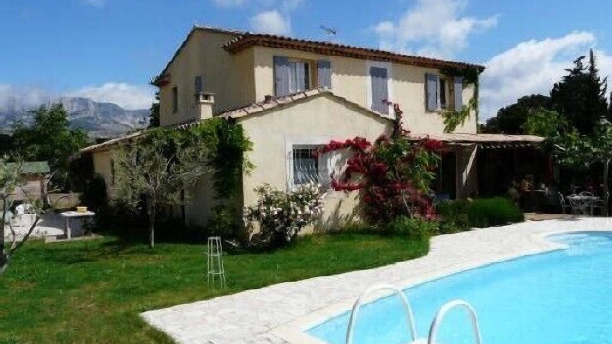 Rousset Villa | Very beautiful villa with a pool at the heart of the Provence of Cezanne