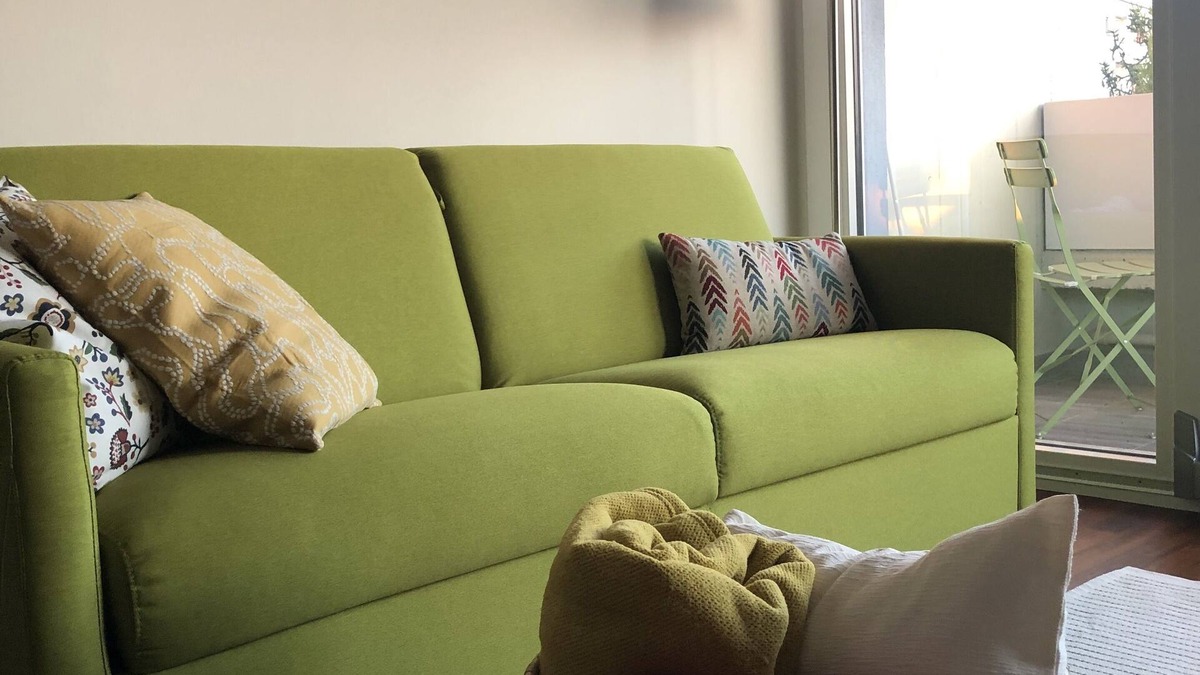 Bergamo Apartment | Very bright studio apartment with balcony, in residential area with services and means.