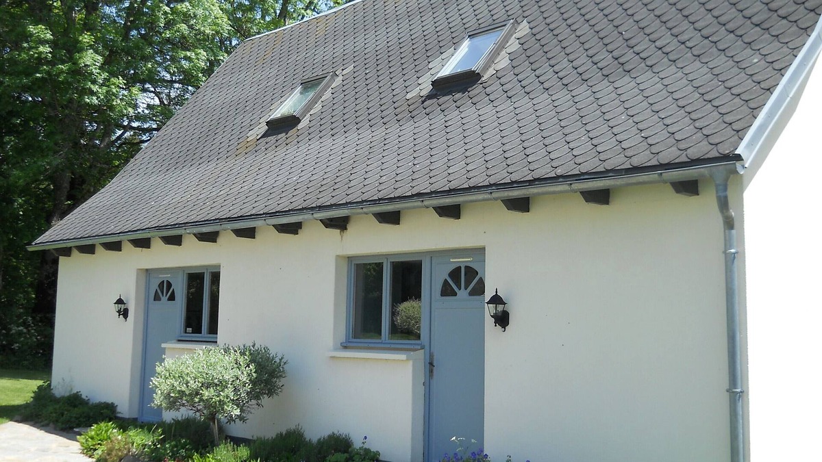 Egliseneuve-d'Entraigues Cottage | Very comfortable, quiet, cozy cottage, wifi, Sancy near Super Besse