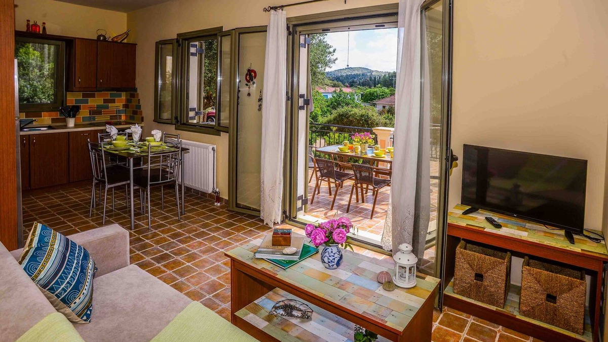 Antipata Apartment | Very clean, self catering 2 bedroom apartment