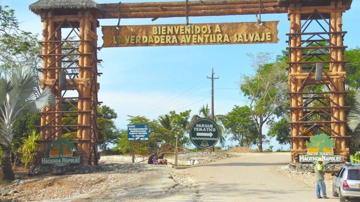 Doradal House | very comfortable 1 km from the hacienda Nápoles