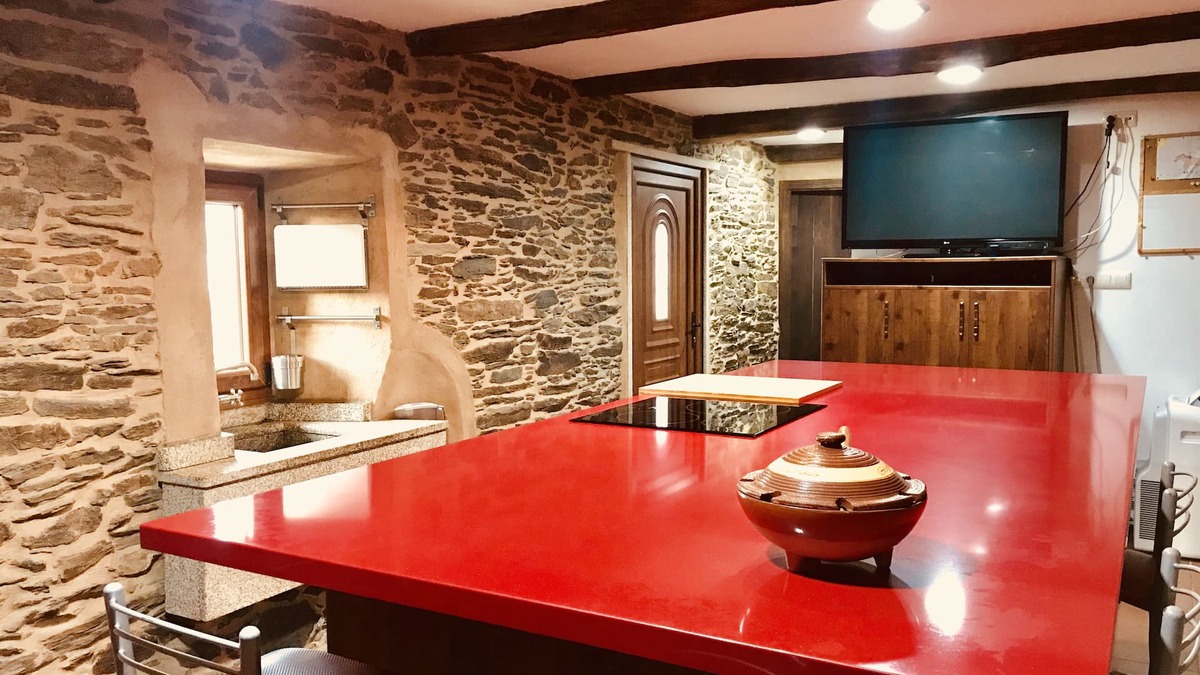 Ordes Cottage | Very cozy rustic house near Santiago de Compostela