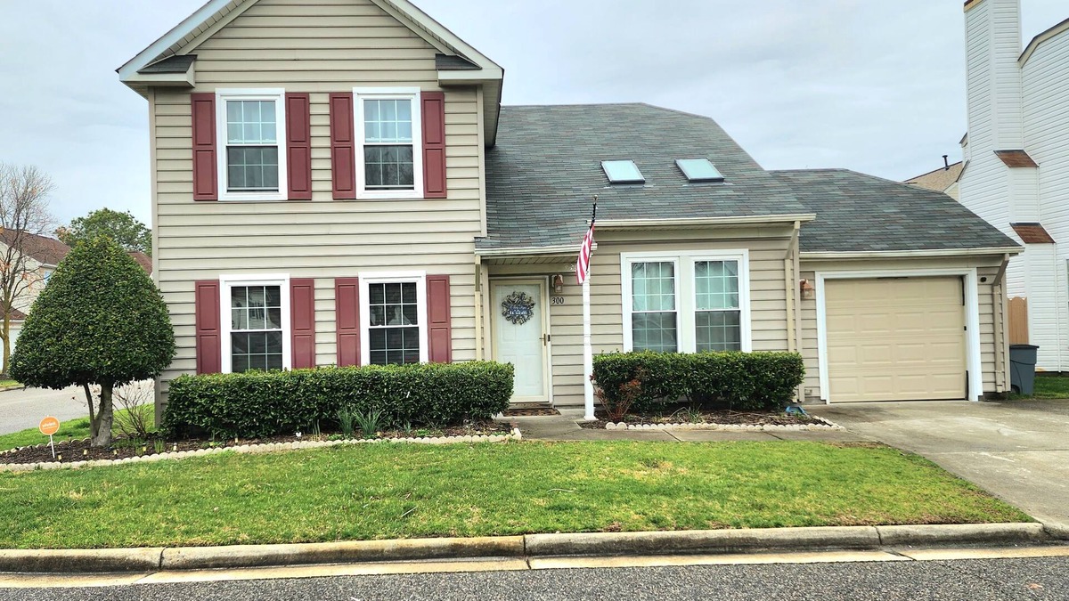 Greenbrier West House | Very Decent 4 bedroom /2 full bath. Located within the heart of the City.