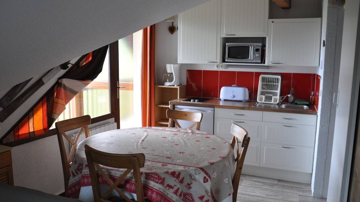 La Toussuire Apartment | Very quiet apartment at the foot of the slopes with unobstructed view - Rated 1 star