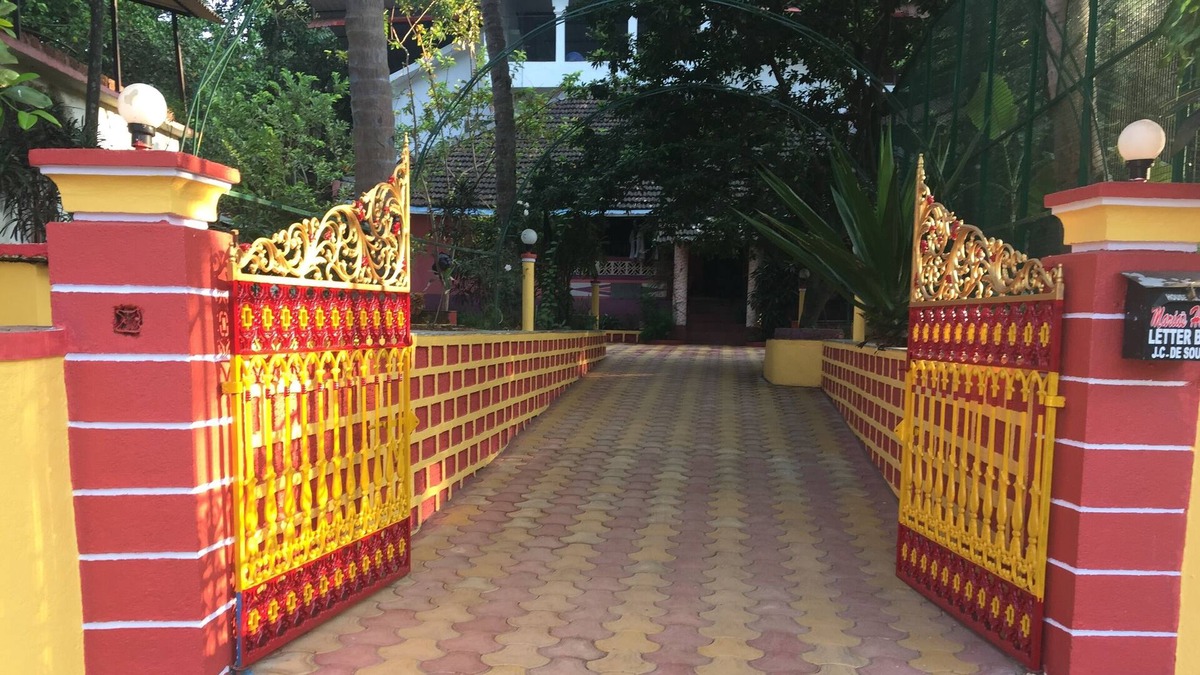 Shiroda House | Very nice and calm place one village at Shiroda Soncrem house bed and breakfast.