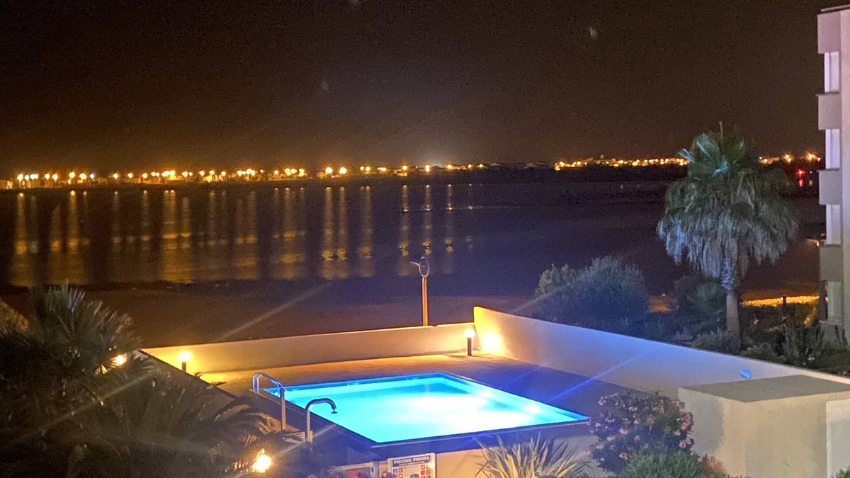 Gruissan Apartment | Very Nice Apartment Facing the Sea - 2 bedrooms - Wifi - CLIM-TV-LL-LV