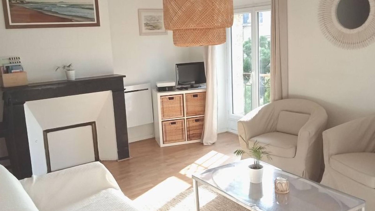 Bordeaux Golden Triangle Apartment | Very nice, bright and quiet 2-bedroom apartment in the heart of Bordeaux