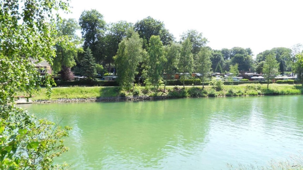 Schermbeck House | Very nice holiday home with a view of the water.